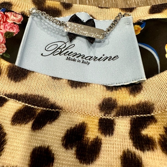 * Made from real fox fur.
* Used like new. Excellent condition. - Picture 3 of 4